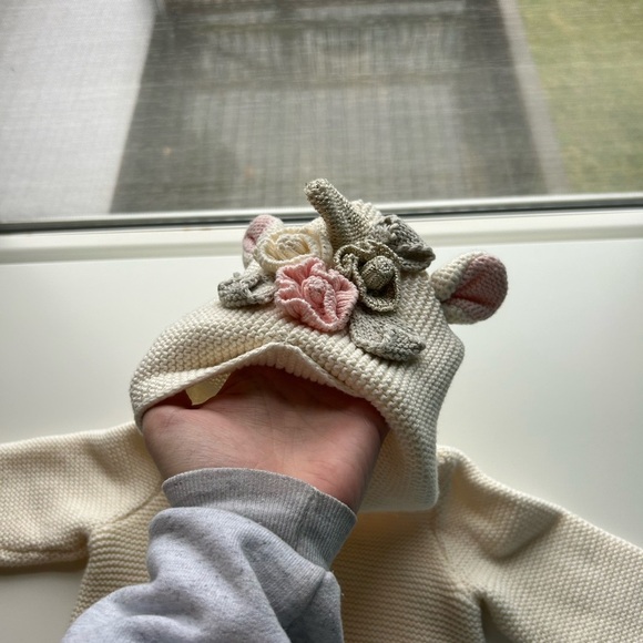 Baby gap sweater - Picture 3 of 7